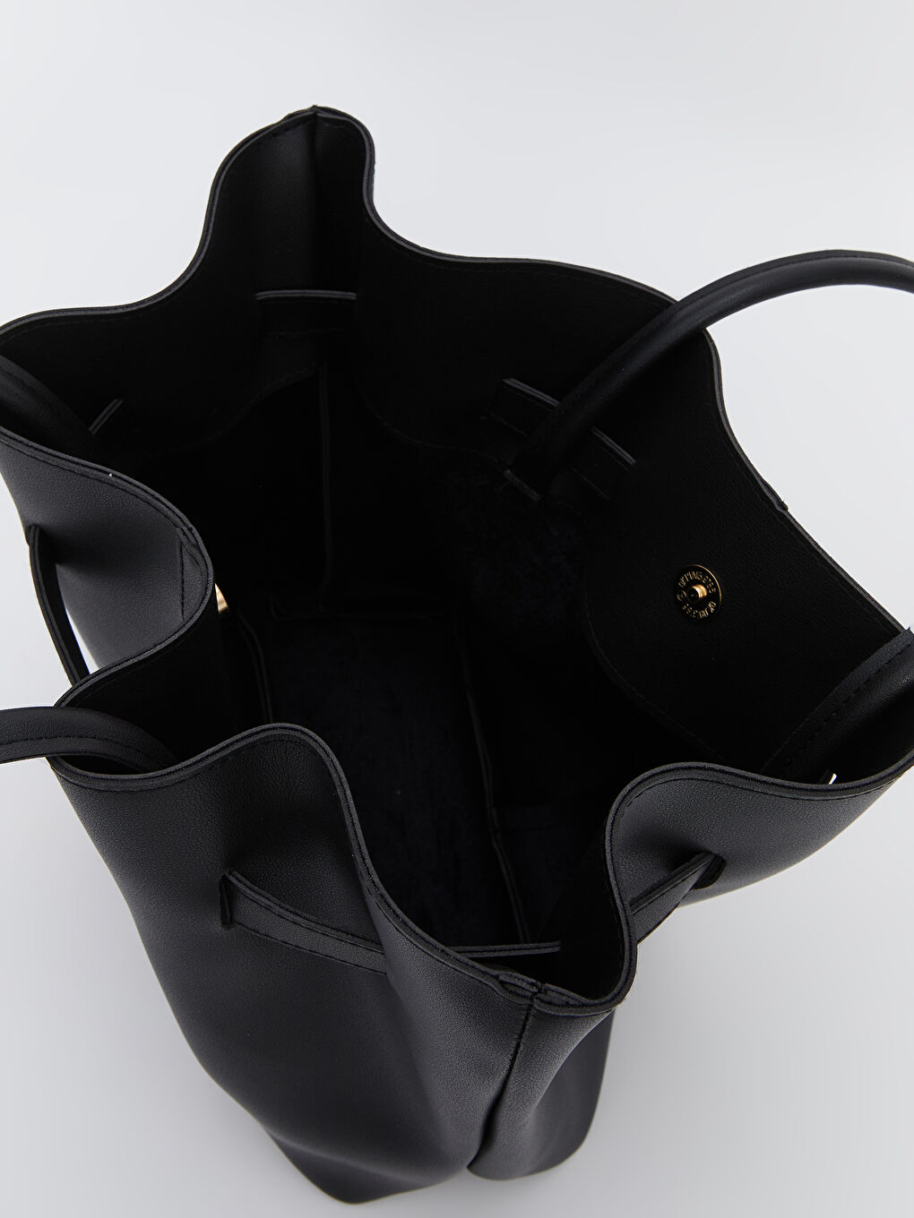 Siyah Deri Görünümlü Kadın Omuz Çantası-2