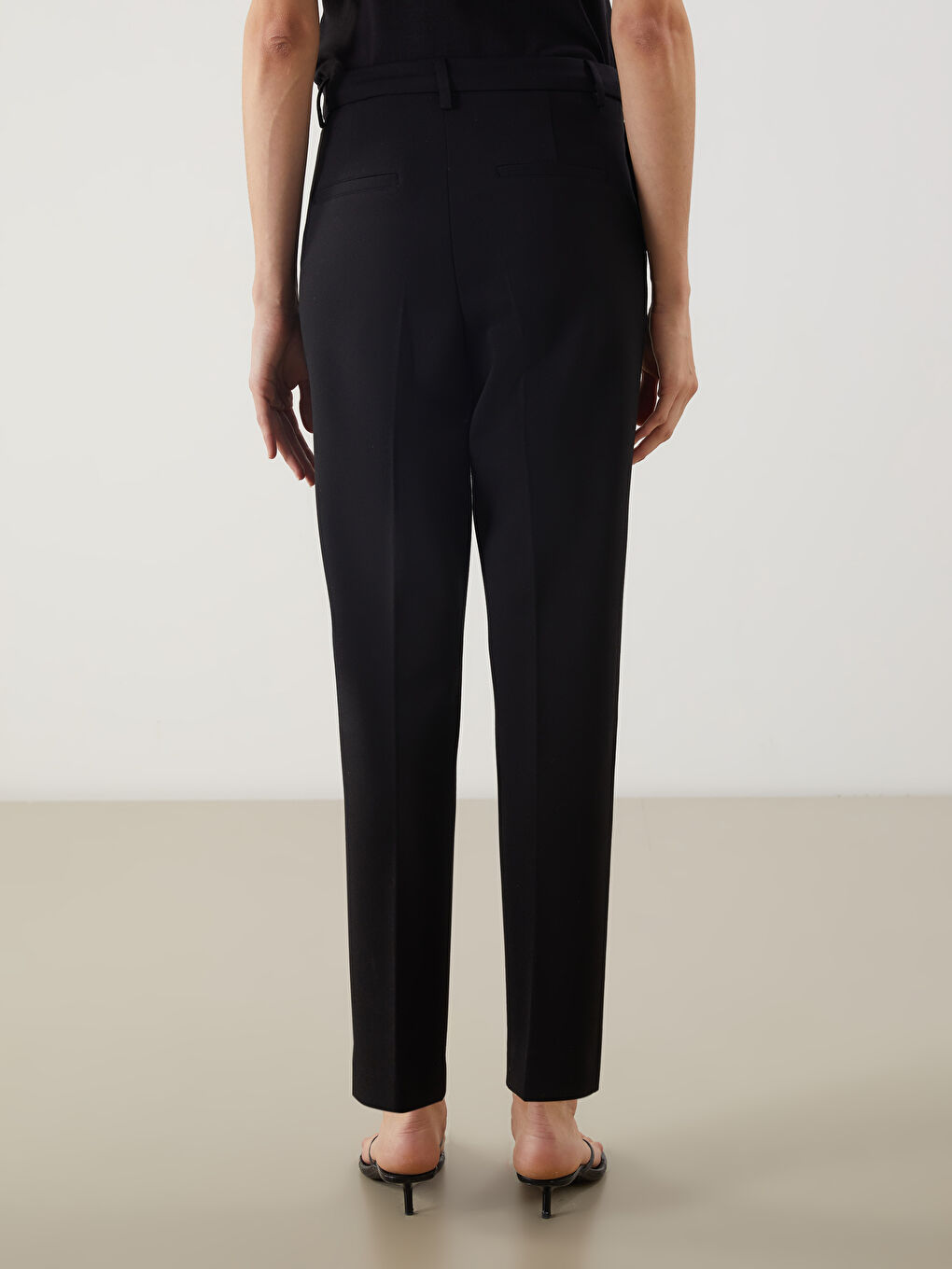 Siyah Dar Fit Kadın Pantolon-2