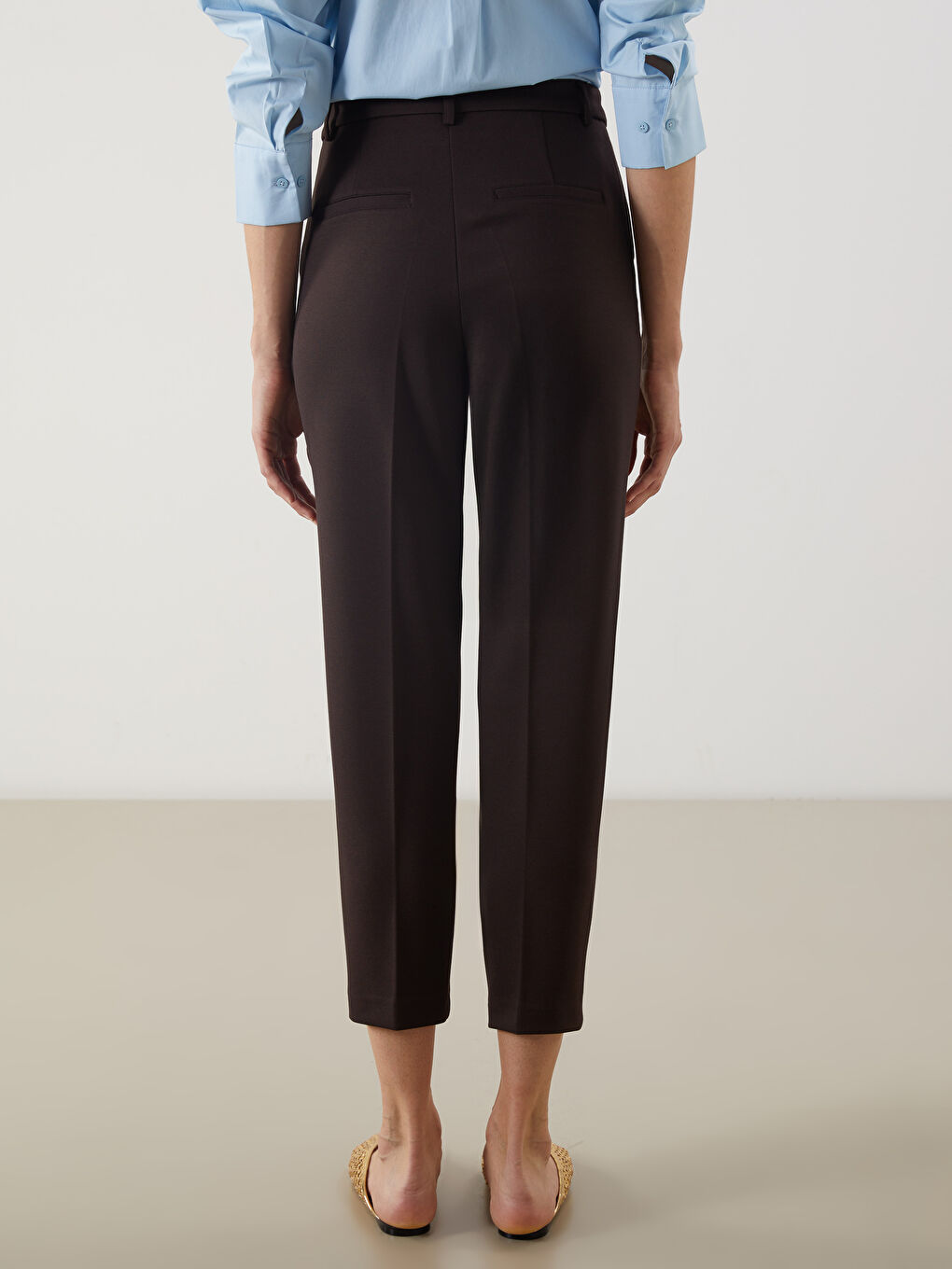 Kahverengi Dar Fit Kadın Pantolon-3