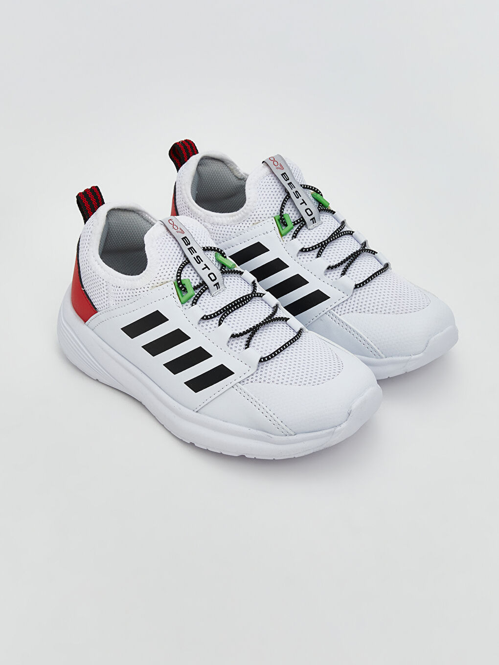 Beyaz Bağcıklı Erkek Çocuk Spor Ayakkabı