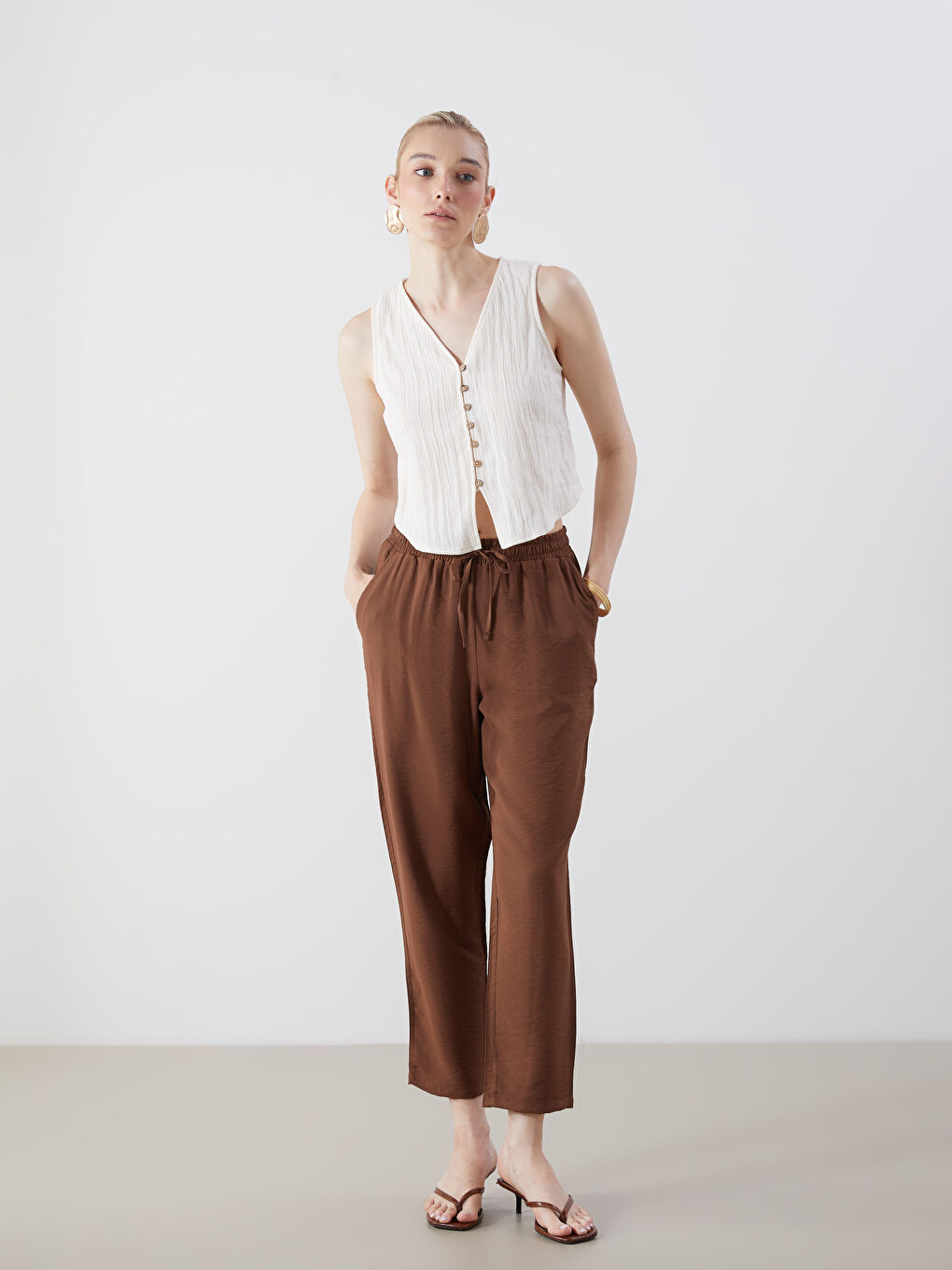 Elastic Waist Carrot Fit Women's Trousers