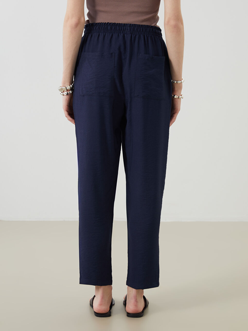 İndigo Beli Lastikli Havuç Kesim Kadın Pantolon-4