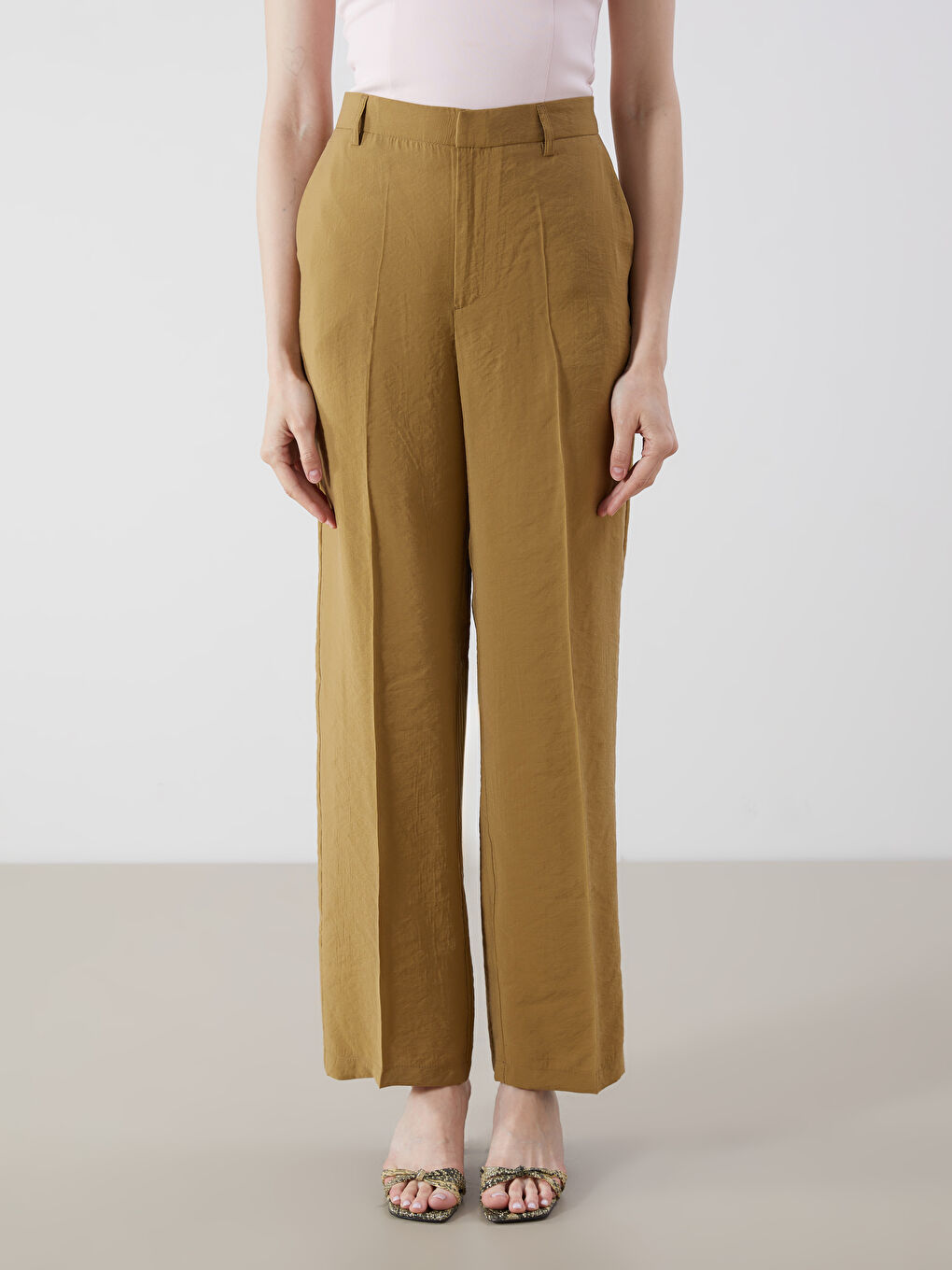 Yeşil Modal Karışımlı Kadın Pileli Pantolon-1