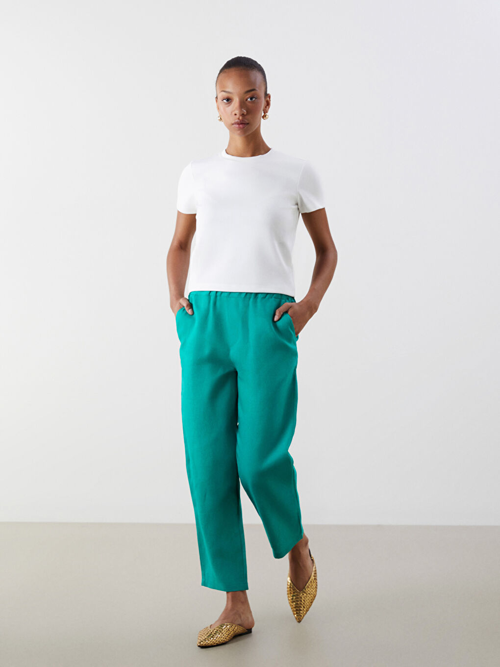 Yeşil Beli Lastikli %100 Keten Kadın Pantolon