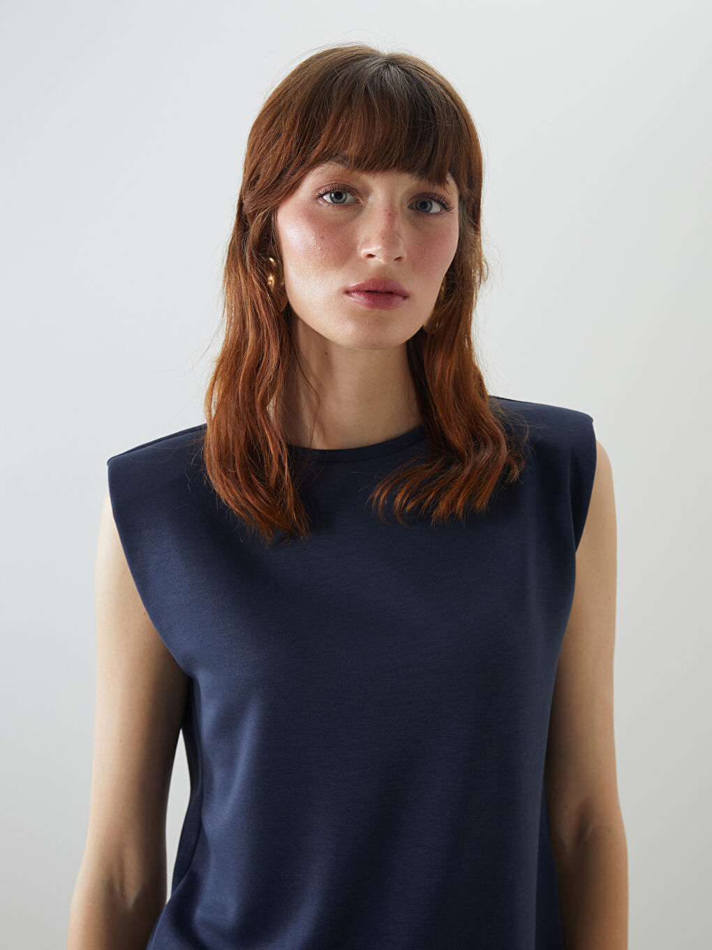 Crew Neck Blouse with Shoulder Pads -S5O289Z8-HNG