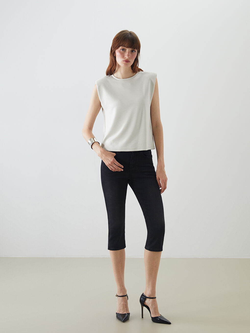 Crew Neck Blouse with Shoulder Pads -S5O289Z8-VF5