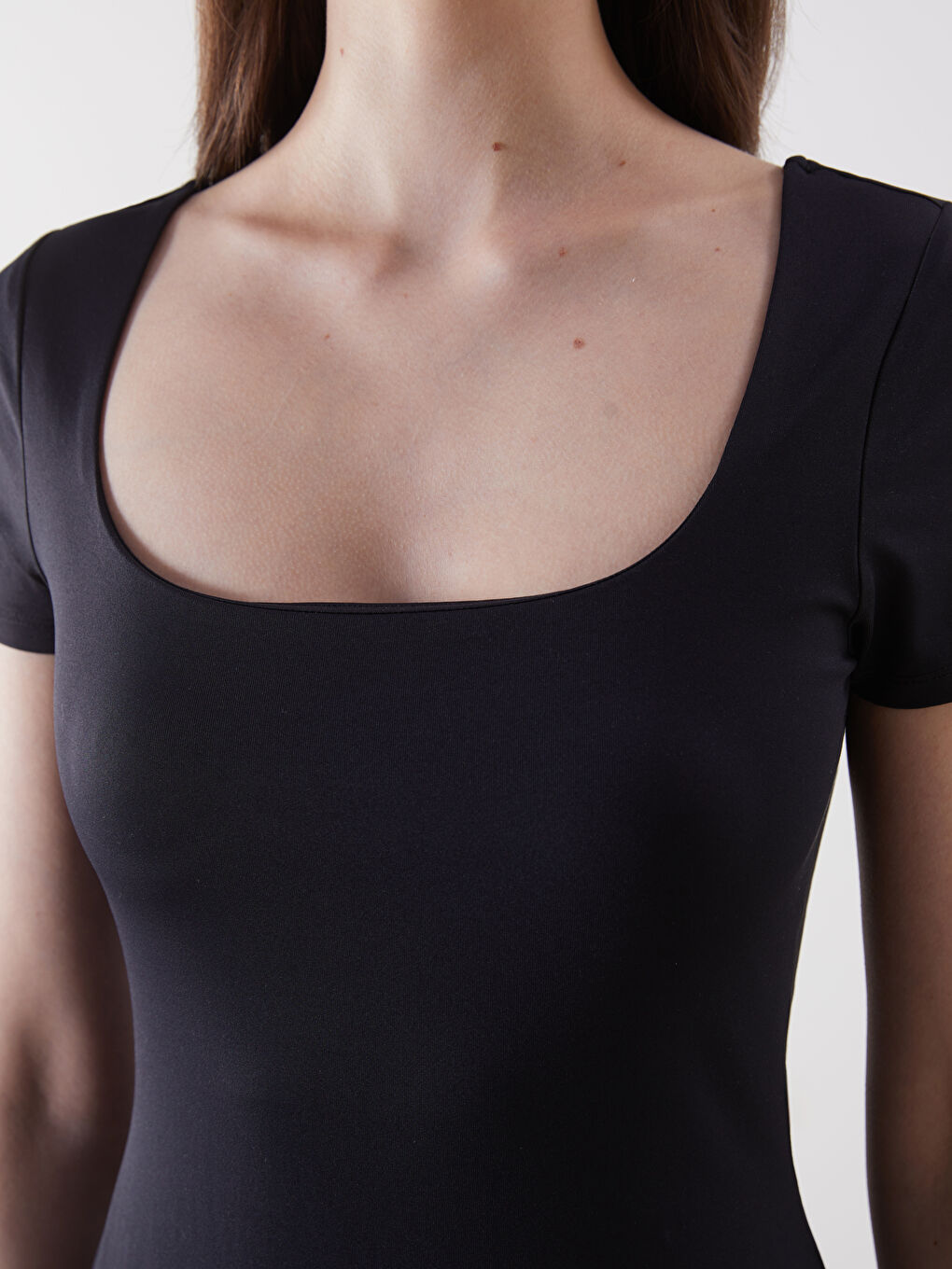 Siyah Kare Yaka Bodycon Elbise-2