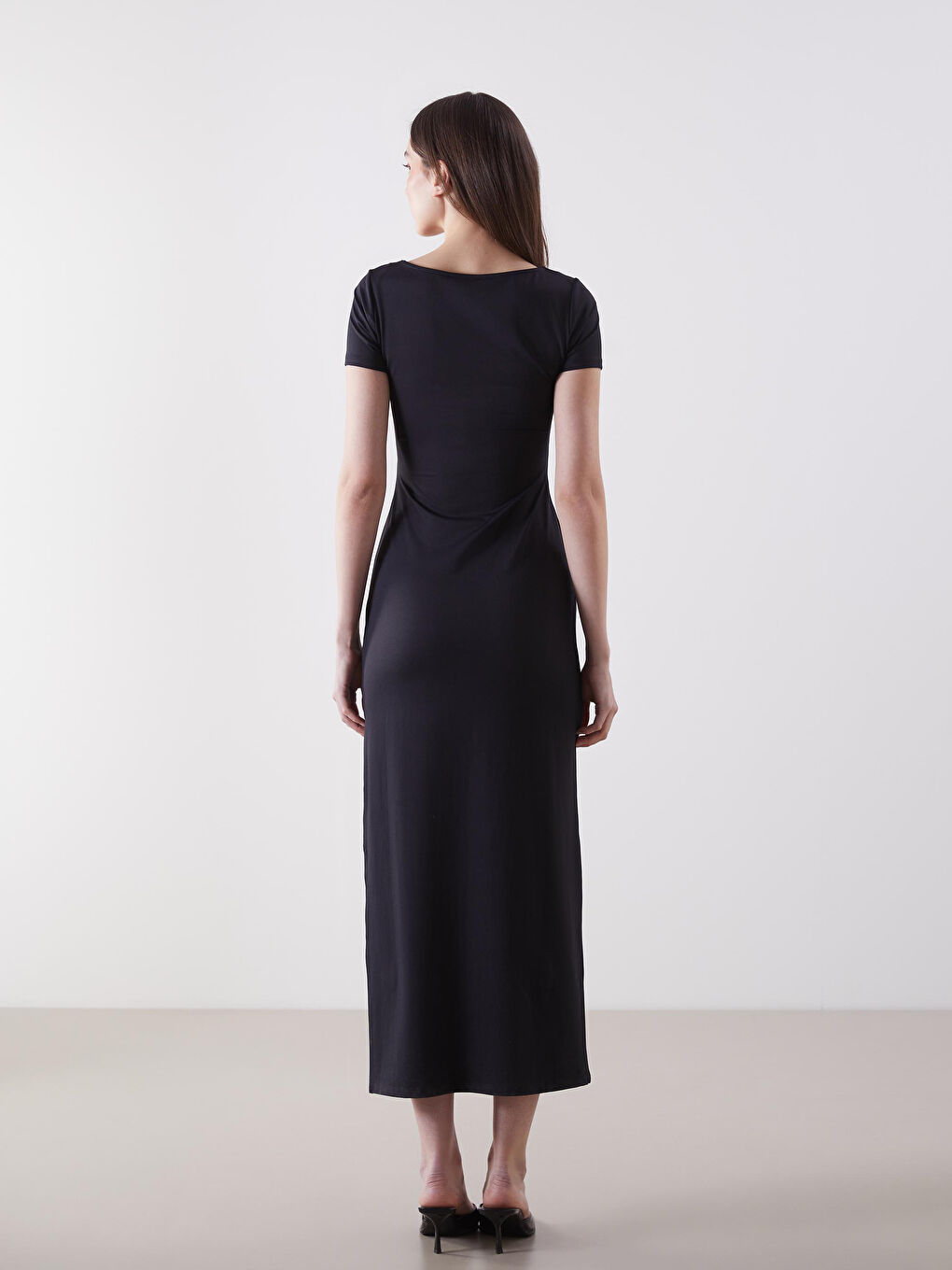 Siyah Kare Yaka Bodycon Elbise-3