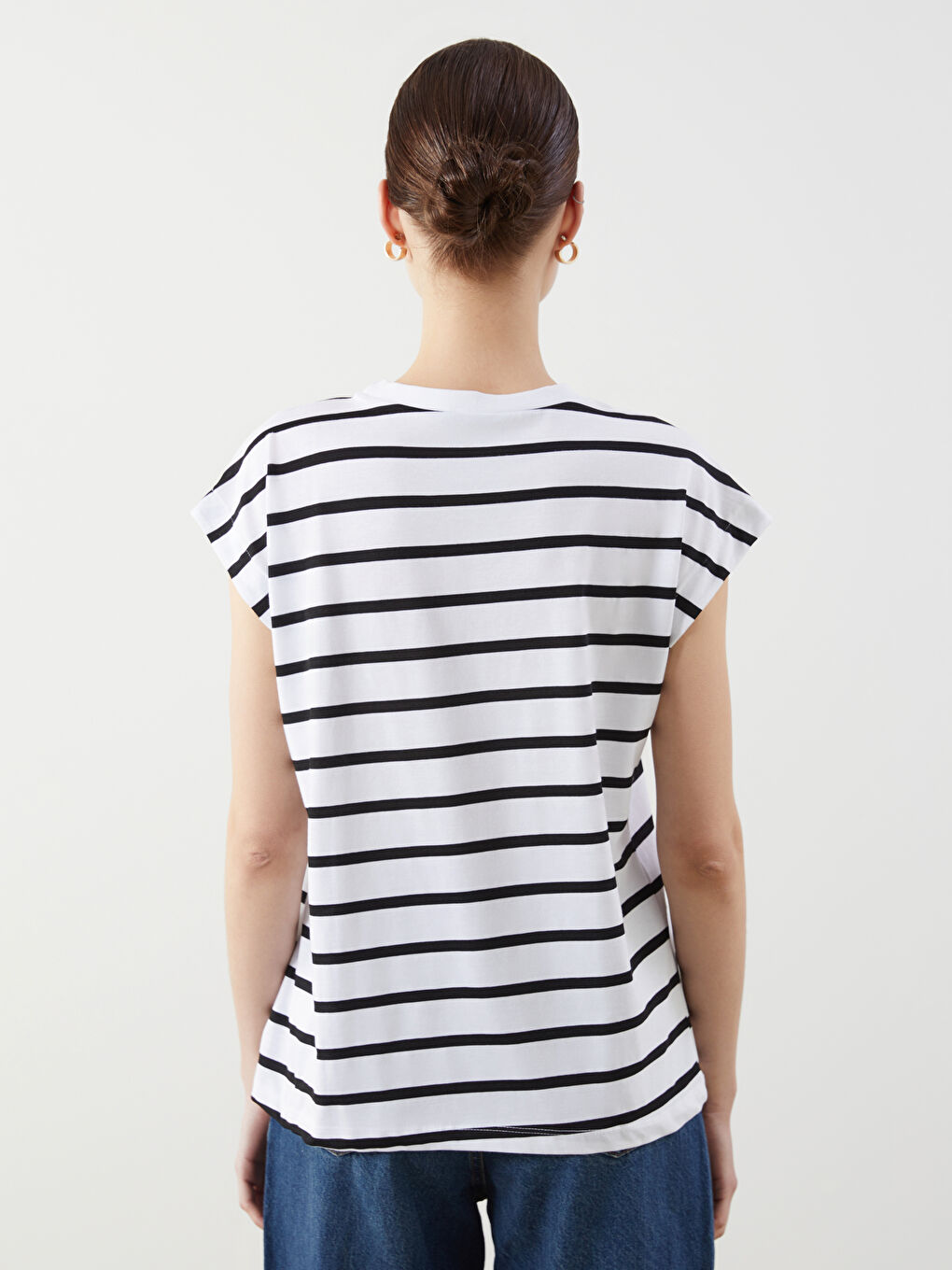 تیشێرت ڕه‌ش ئافرەت -S5O387Z8-LEG