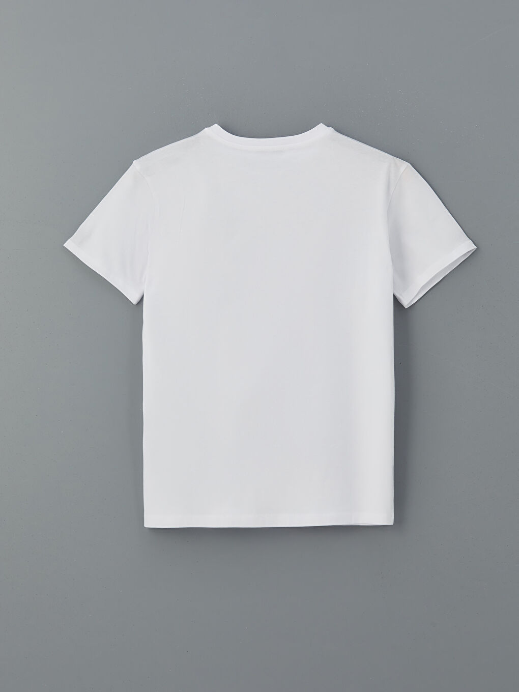 Beyaz Bisiklet Yaka Taşlı Kadın Tişört-5