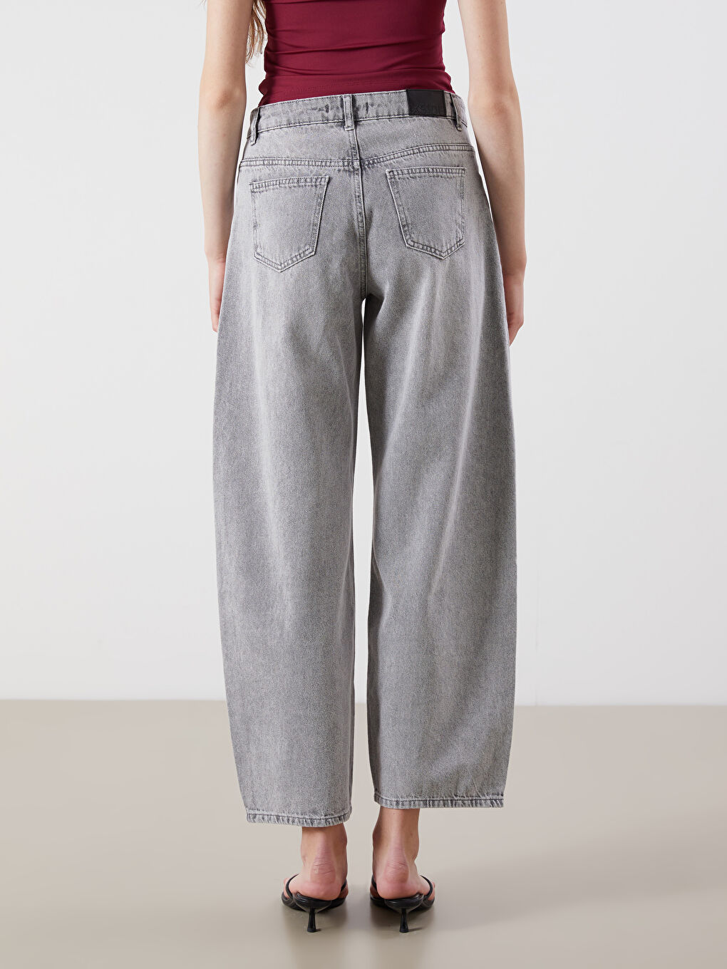 Gri Baggy Fit Kadın Jean Pantolon-3