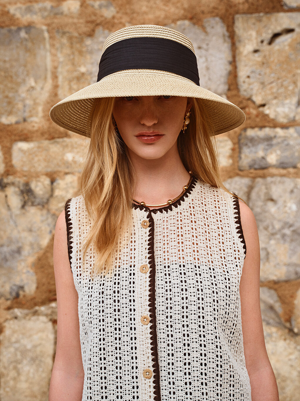 Ekru Bisiklet Yaka Ajurlu Kadın Yelek