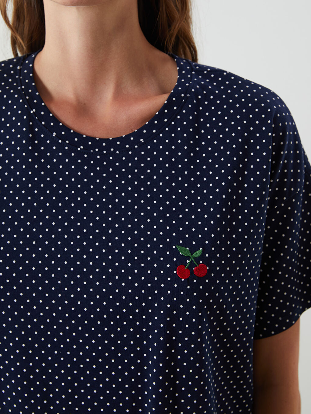 Crew Neck Embroidered Women's Pyjama Set-2