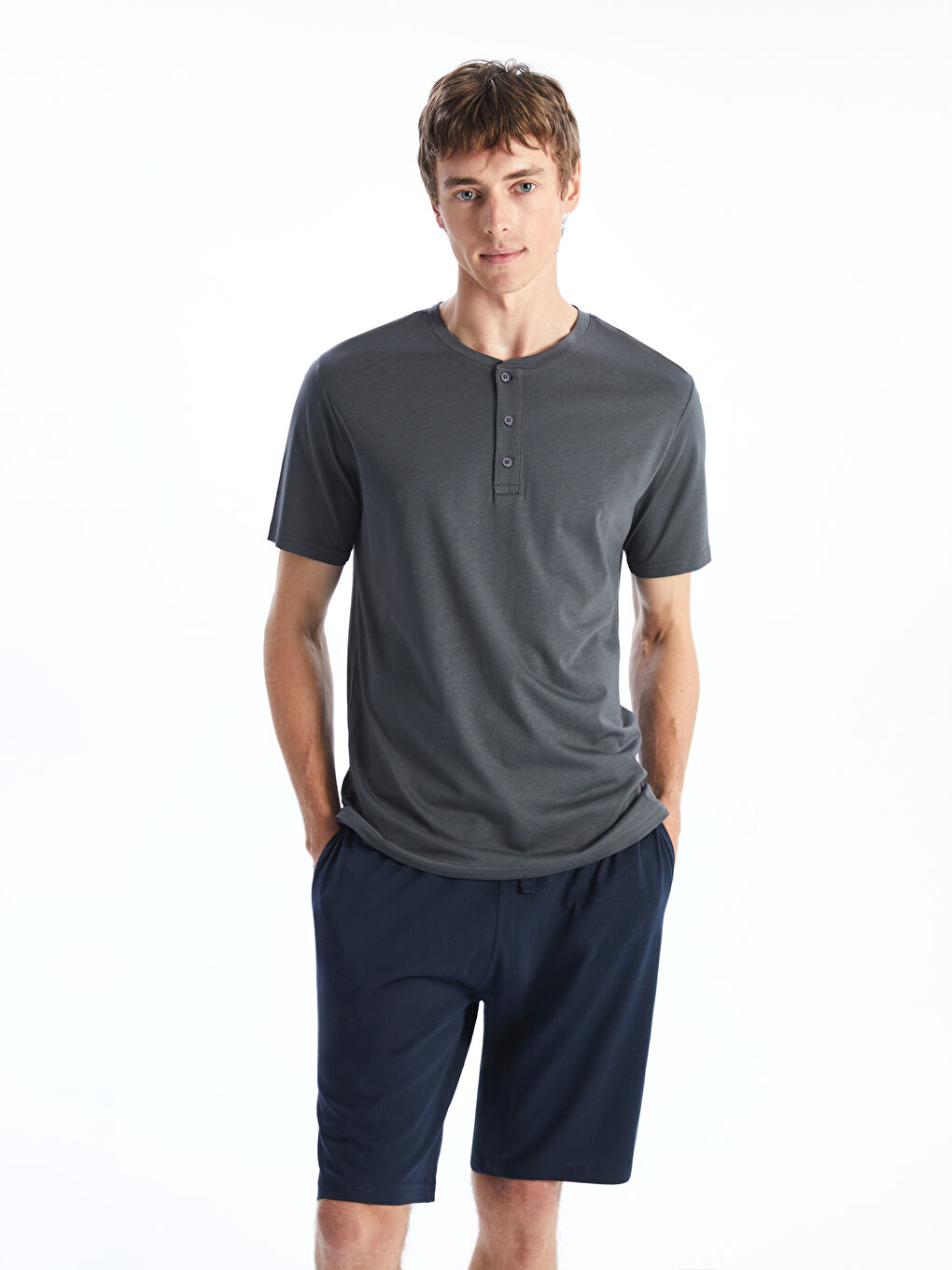 Gri Standart Kalıp Erkek Şortlu Pijama Takımı-1