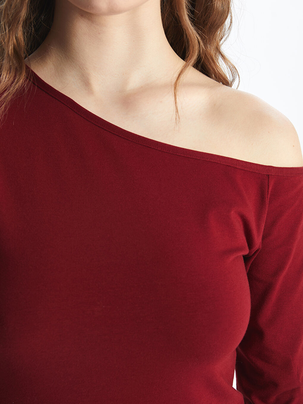 Bordo Kayık Yaka Kadın Tişört-2