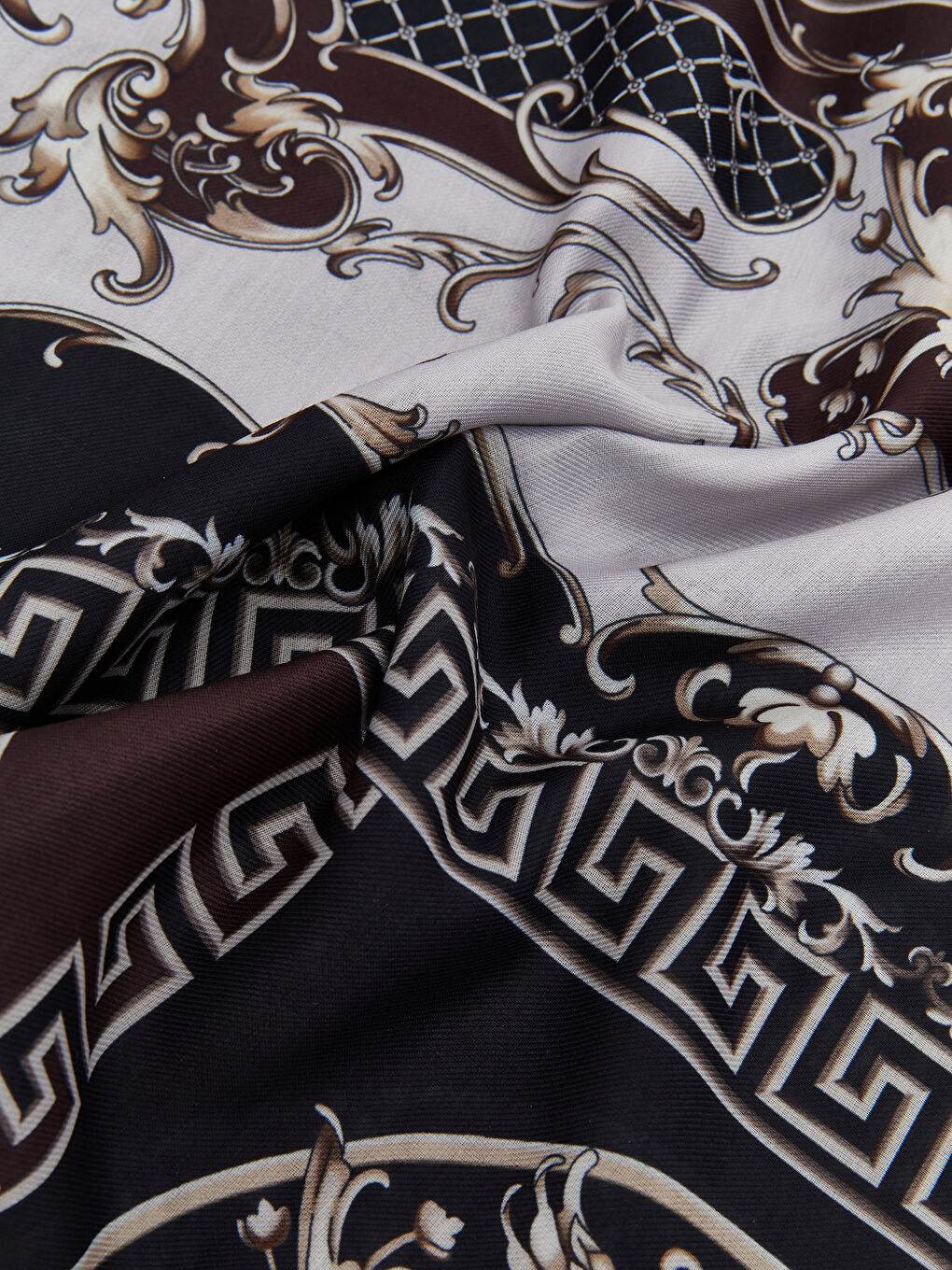 Kahverengi Desenli Kadın Şal-2