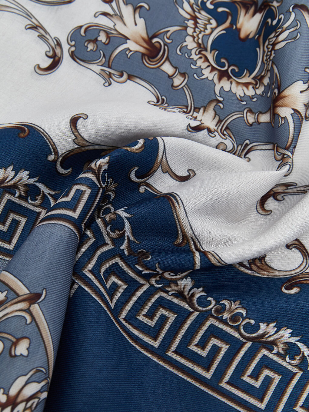 Lacivert Desenli Kadın Şal-2