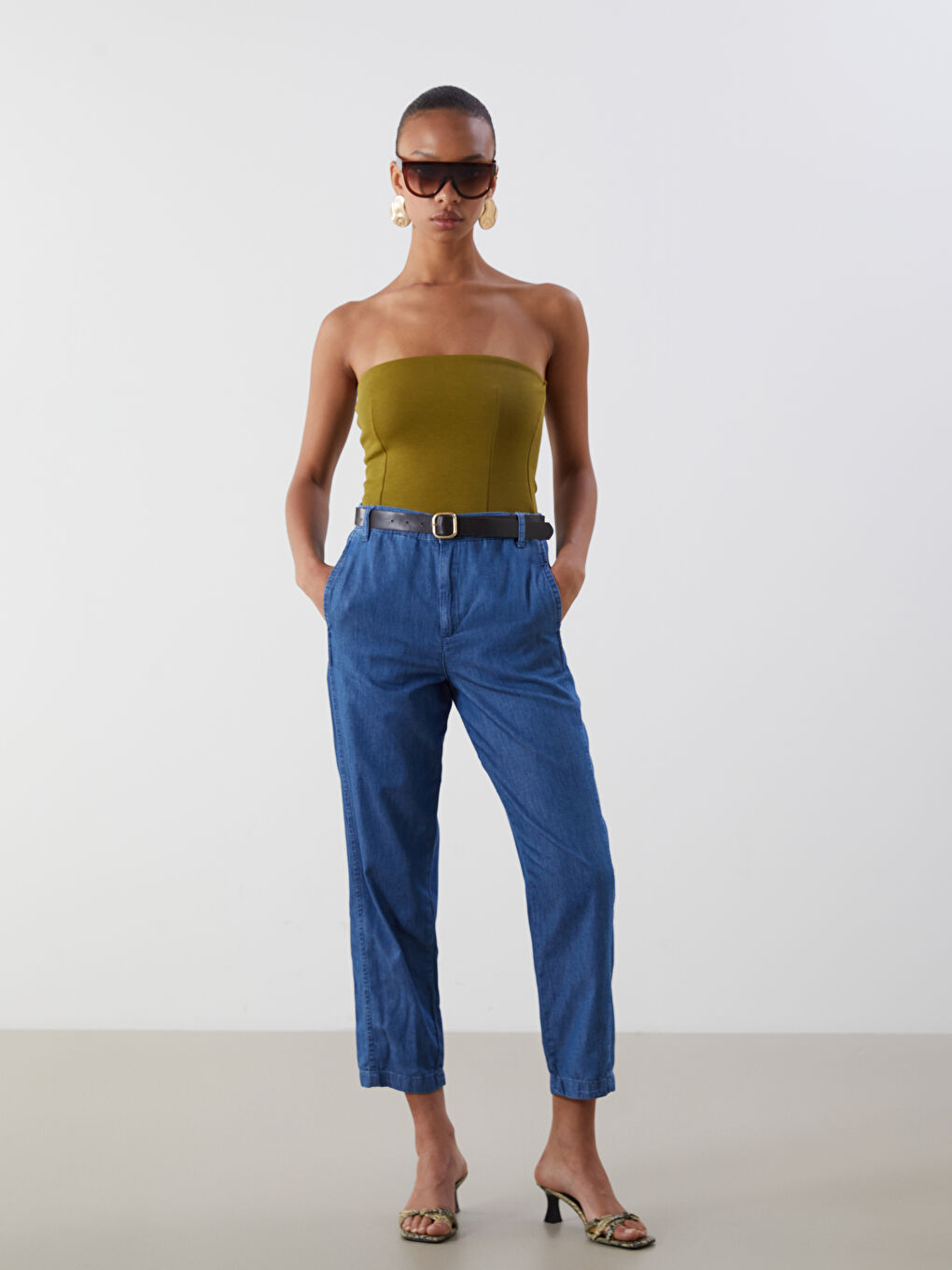 LCWAIKIKI Classic Mavi Beli Lastikli Slouchy Fit Kadın Jean Pantolon