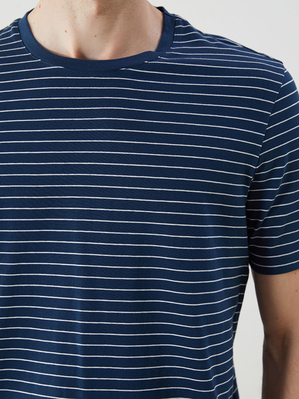 SOUTHBLUE Crew Neck Striped Men's T-Shirt -S5O941Z8-ZP9