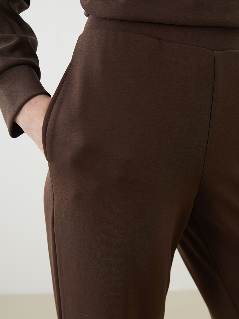 Woman BROWN Sweatpants -S5O983Z8-R3C