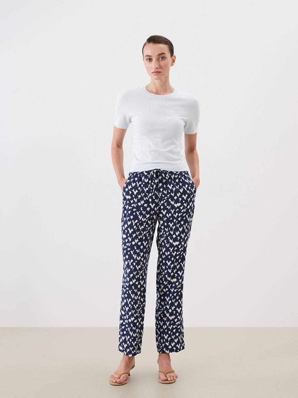 LCW Comfort Elastic Waist Carrot Fit Women's Trousers -S5OA08Z8-LSJ