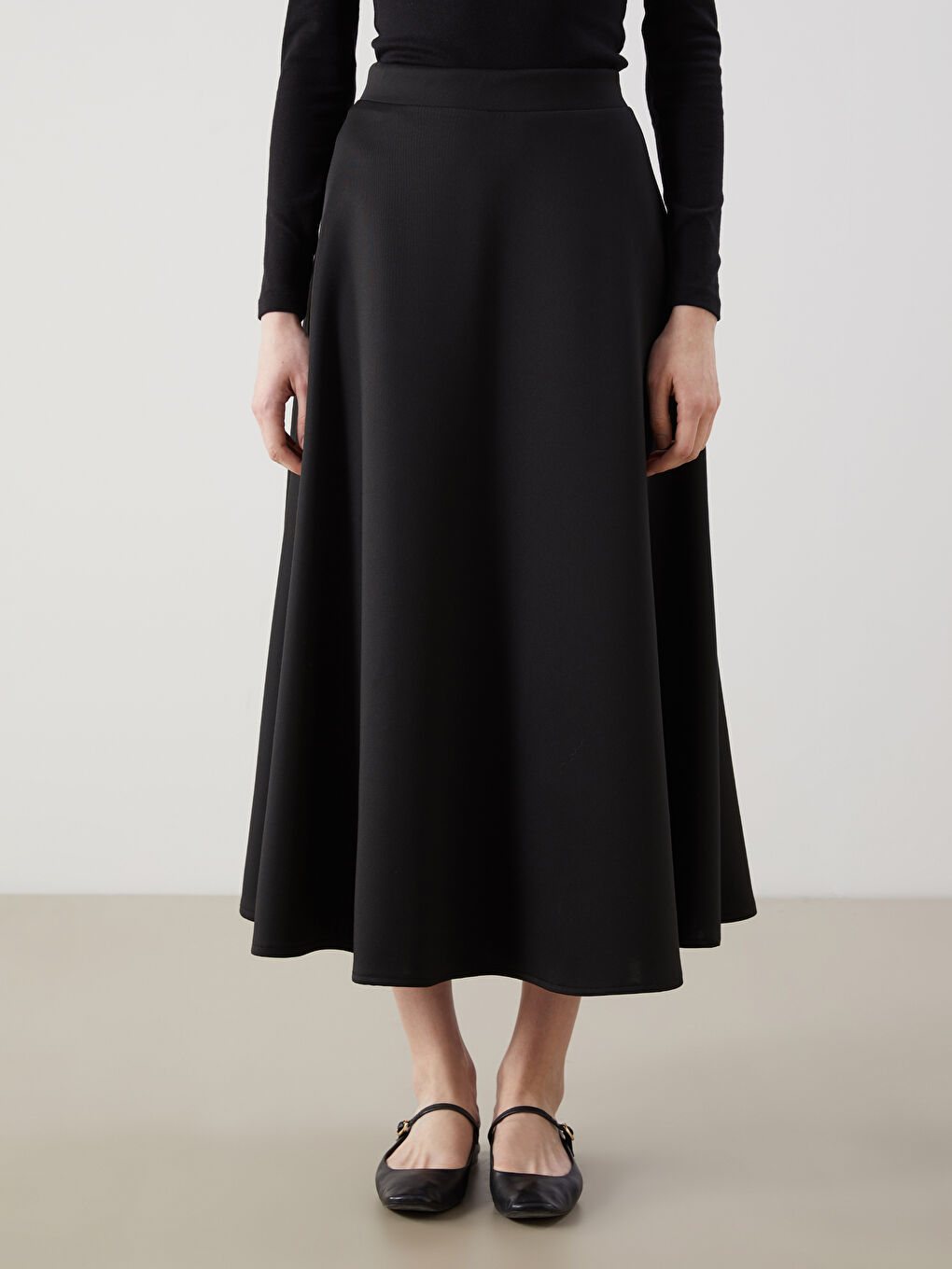 Siyah Beli Lastikli A Kesim Etek-1