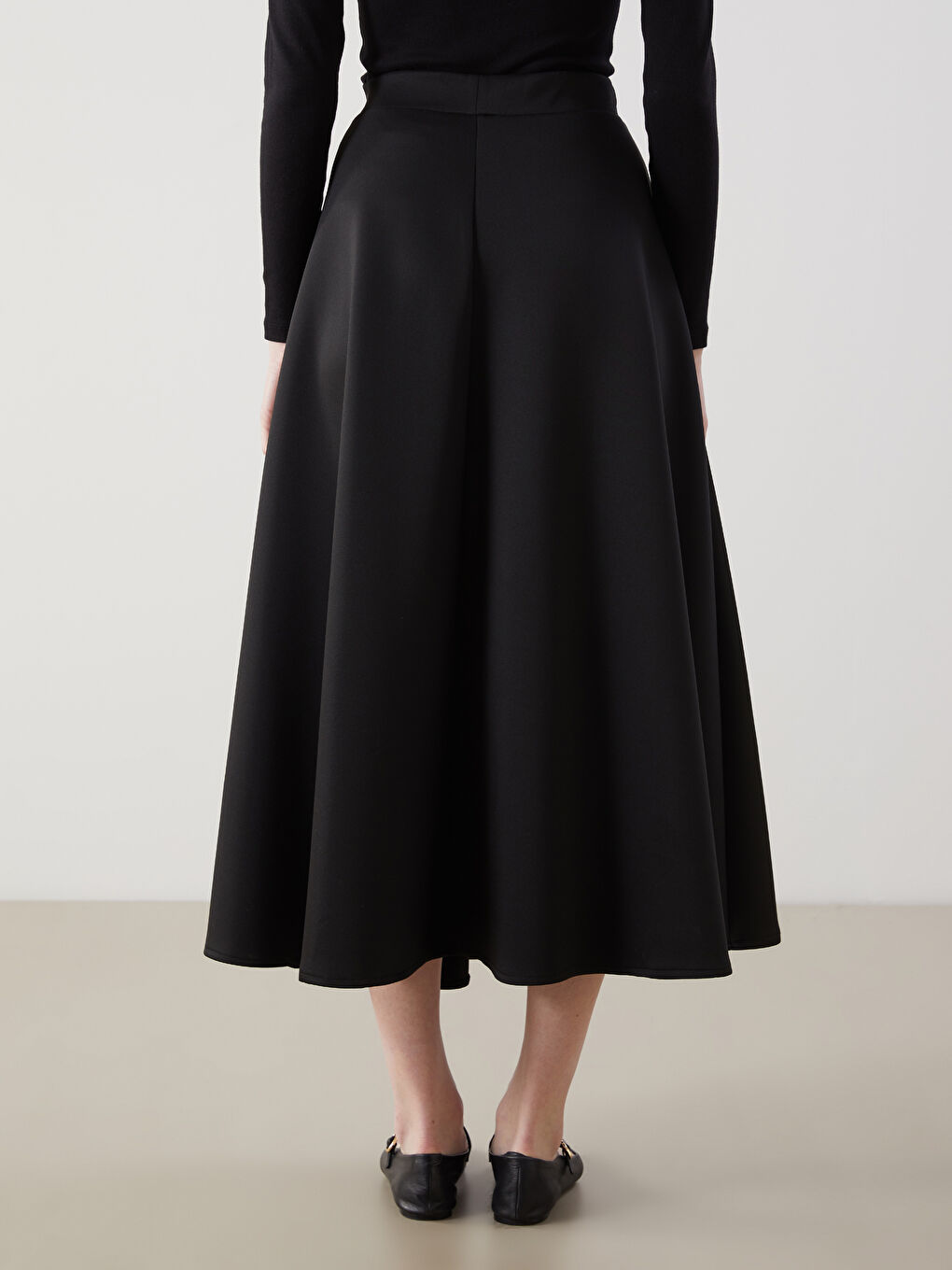 Siyah Beli Lastikli A Kesim Etek-3