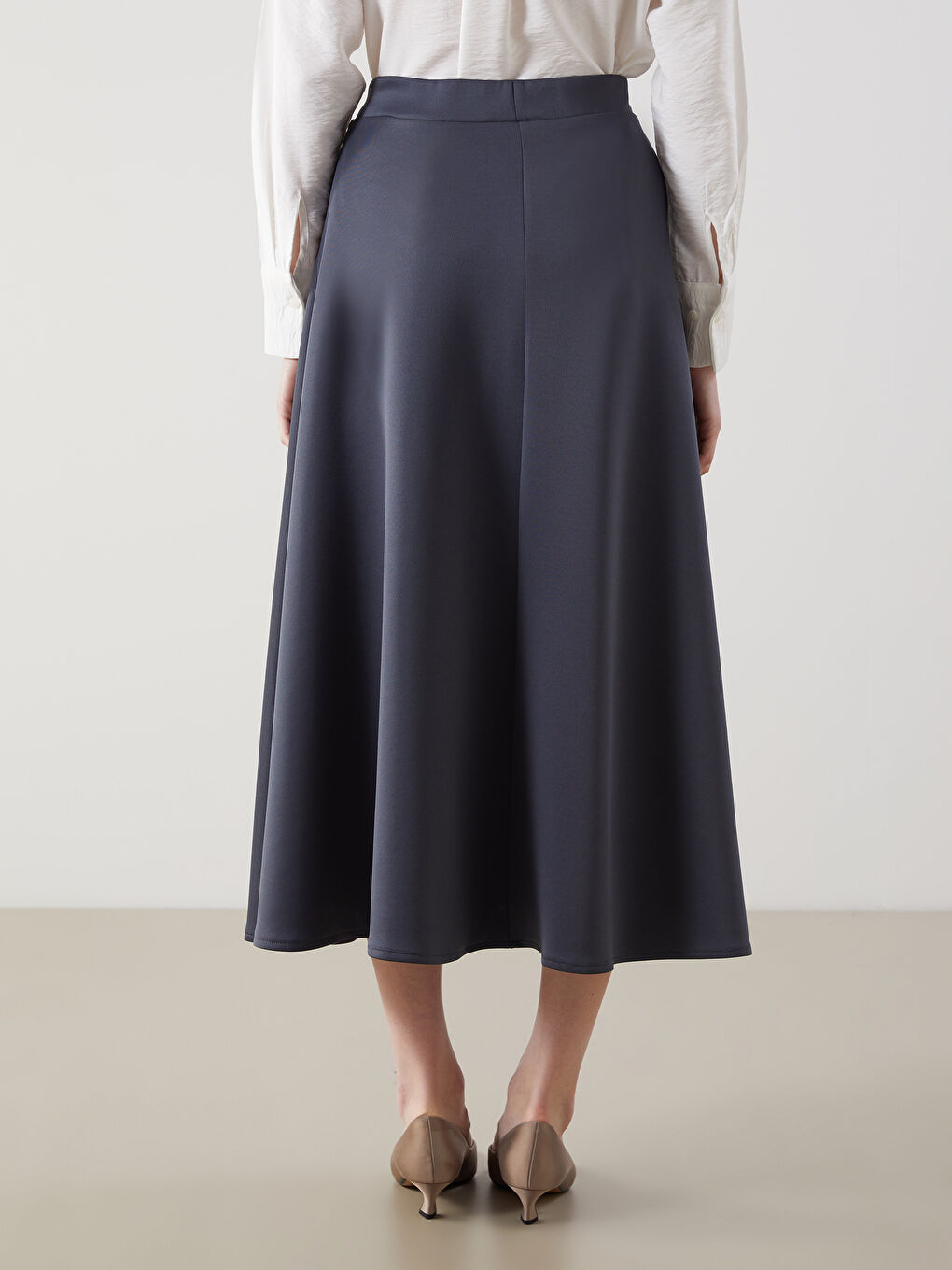 Gri Beli Lastikli A Kesim Etek-3