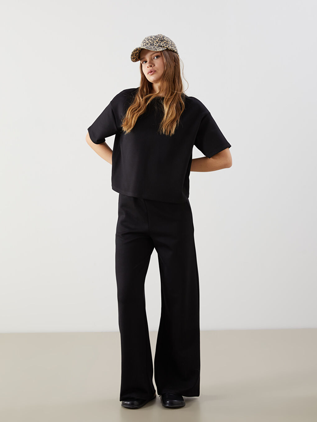 Siyah Beli Lastikli Kadın Eşofman Altı