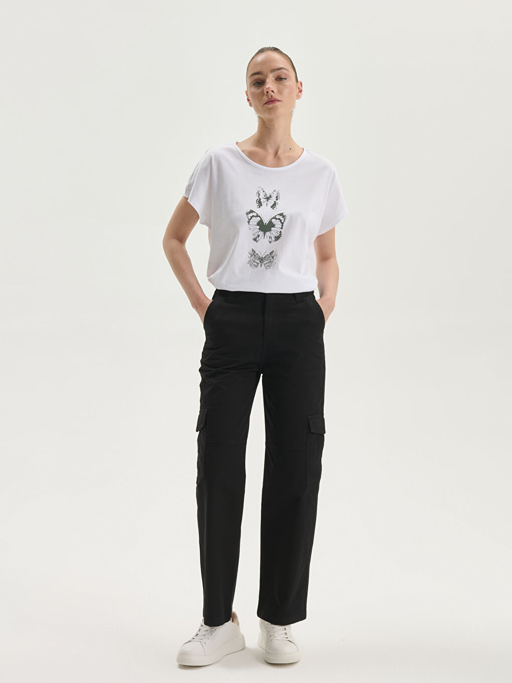 Crew Neck Butterfly Printed Women's T-Shirt-1