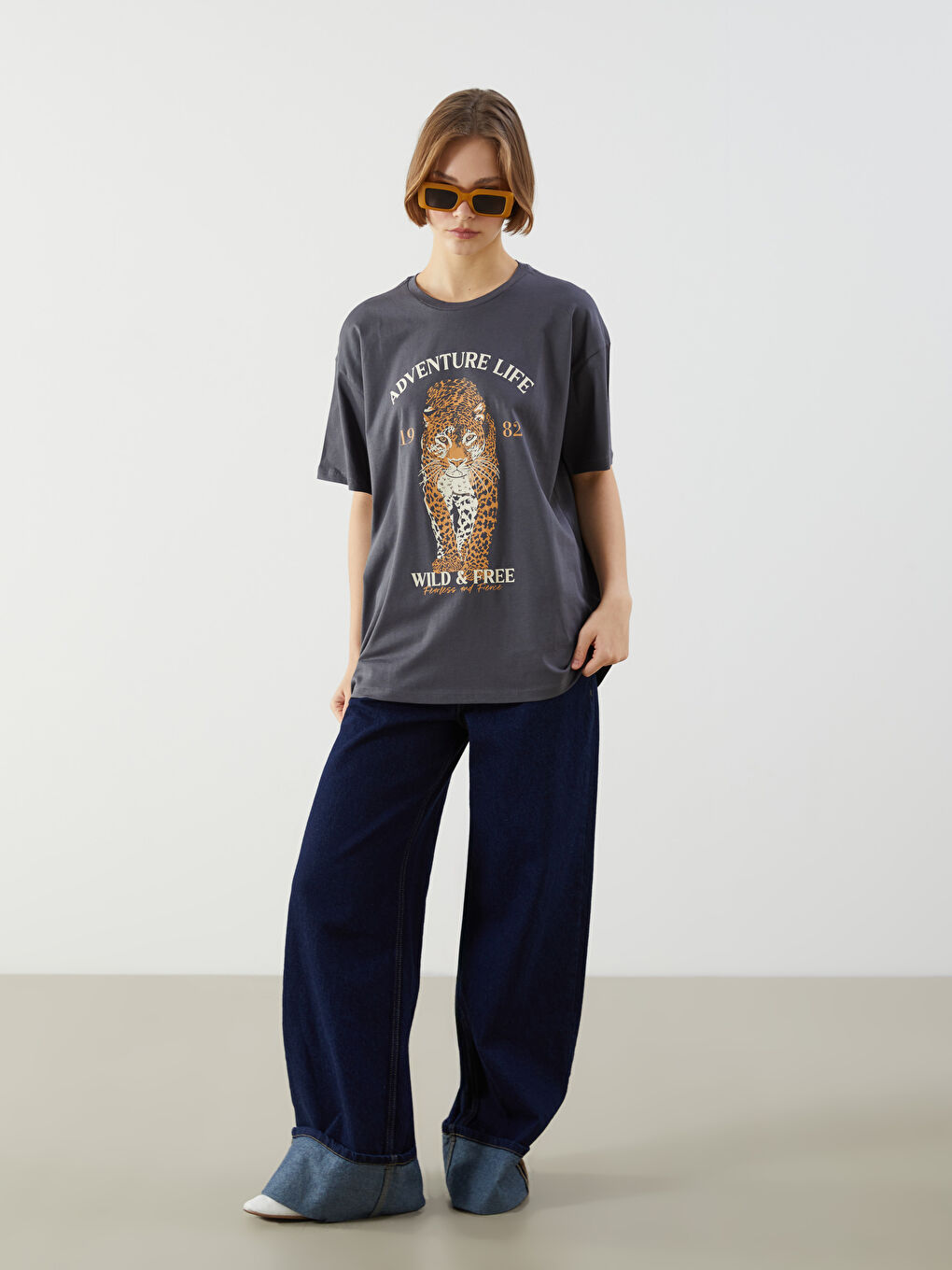 Crew Neck Leopard Print Women's T-Shirt-1