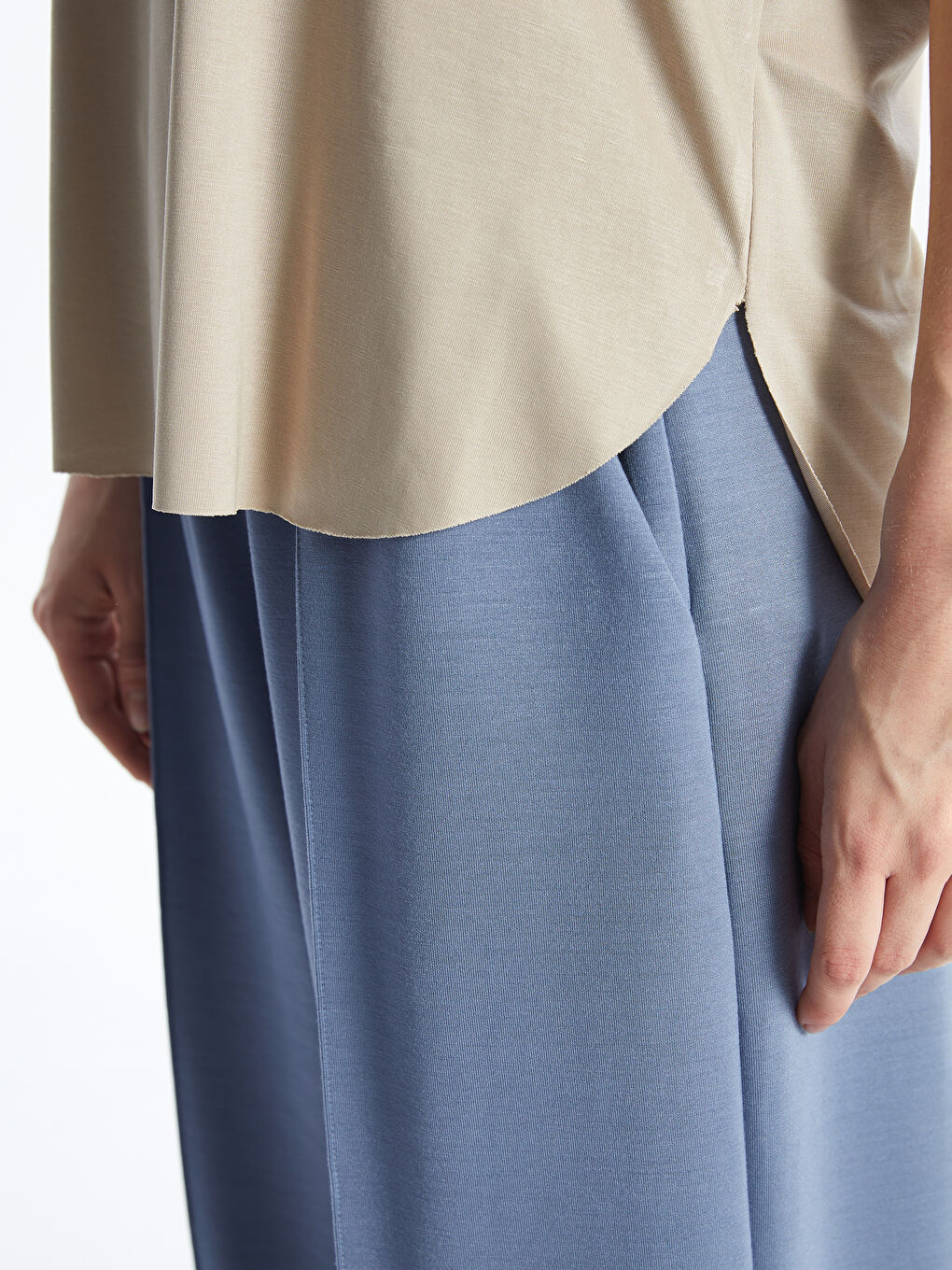 Bej Bisiklet Yaka Modal Karışımlı Kadın Spor Tişört-2