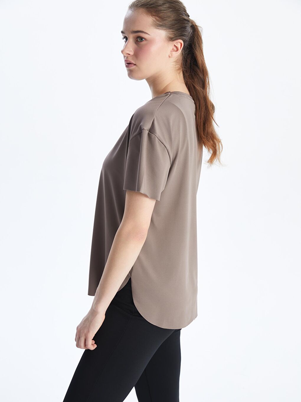 Kahverengi Bisiklet Yaka Modal Karışımlı Kadın Spor Tişört