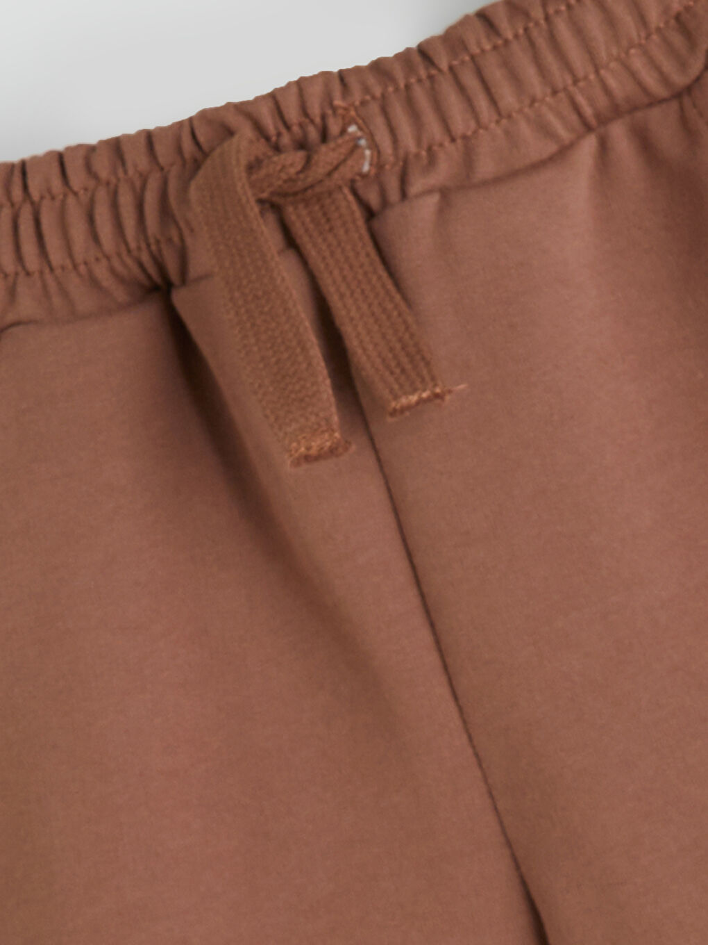 Kahverengi Beli Lastikli Erkek Çocuk Şort-1