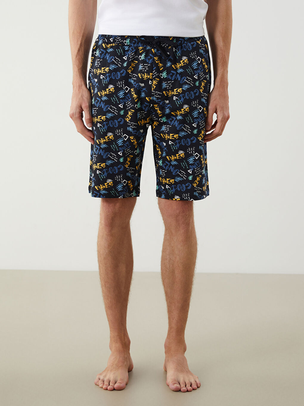 LC WAIKIKI Siyah Standart Kalıp Erkek Pijama Alt Şort - 1