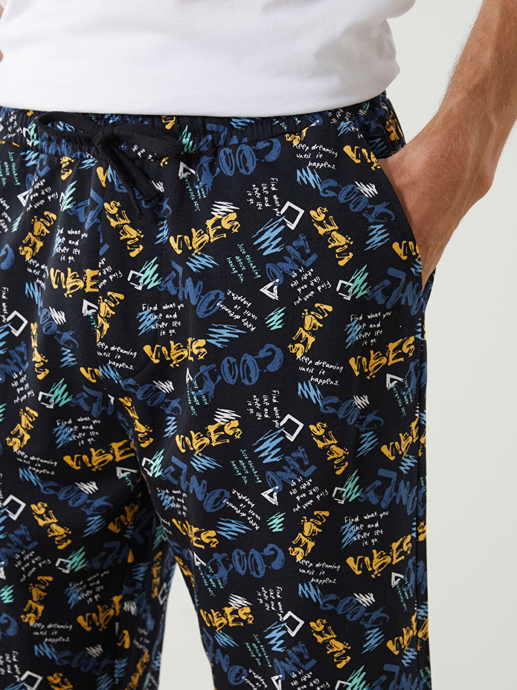 LC WAIKIKI Siyah Standart Kalıp Erkek Pijama Alt Şort - 2