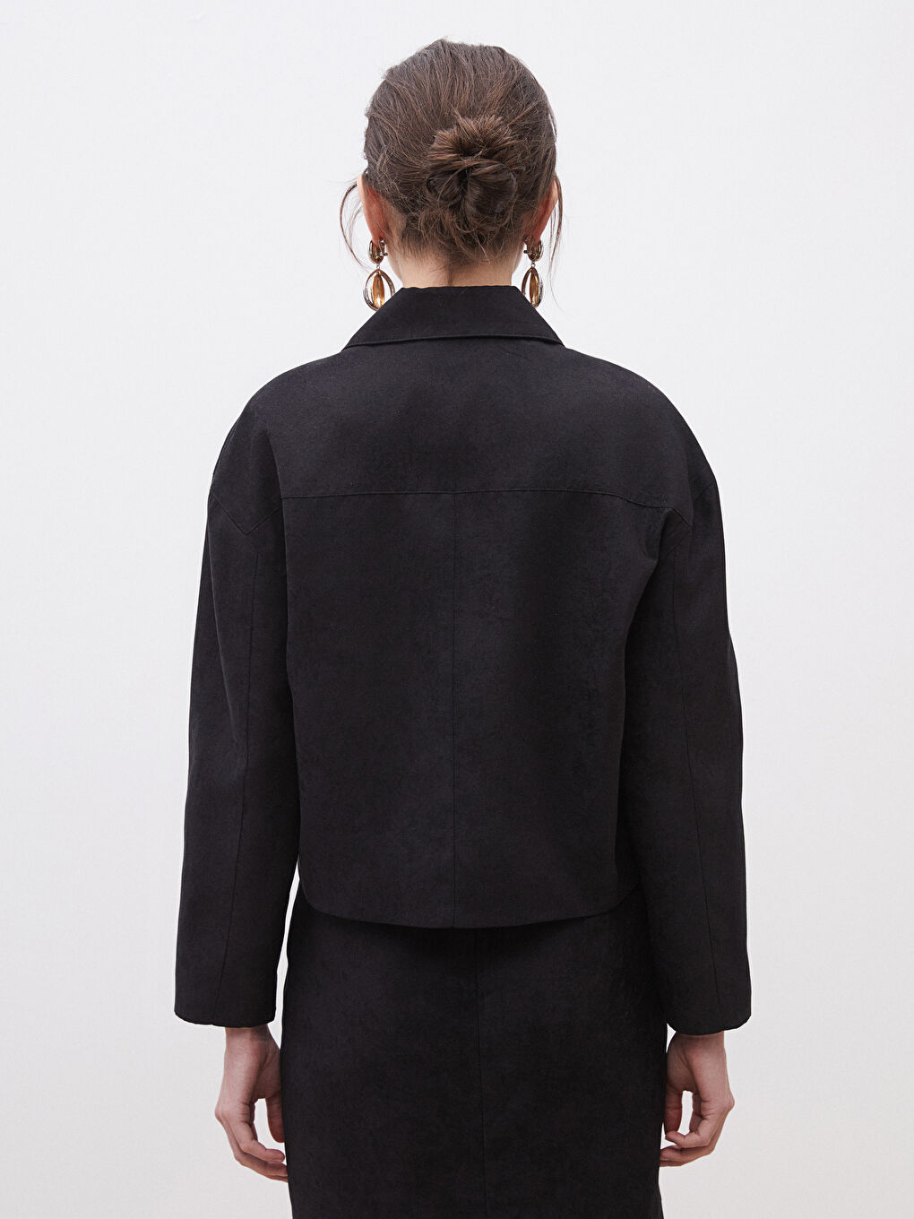 Siyah Gömlek Yaka Kadın Süet Görünümlü Ceket-3