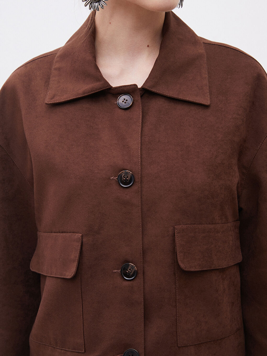 Kahverengi Gömlek Yaka Kadın Süet Görünümlü Ceket-2