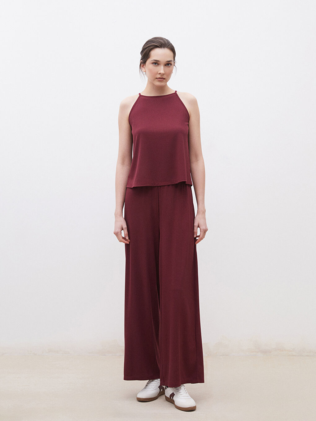 Bordo Halter Yaka Kadın Atlet-1