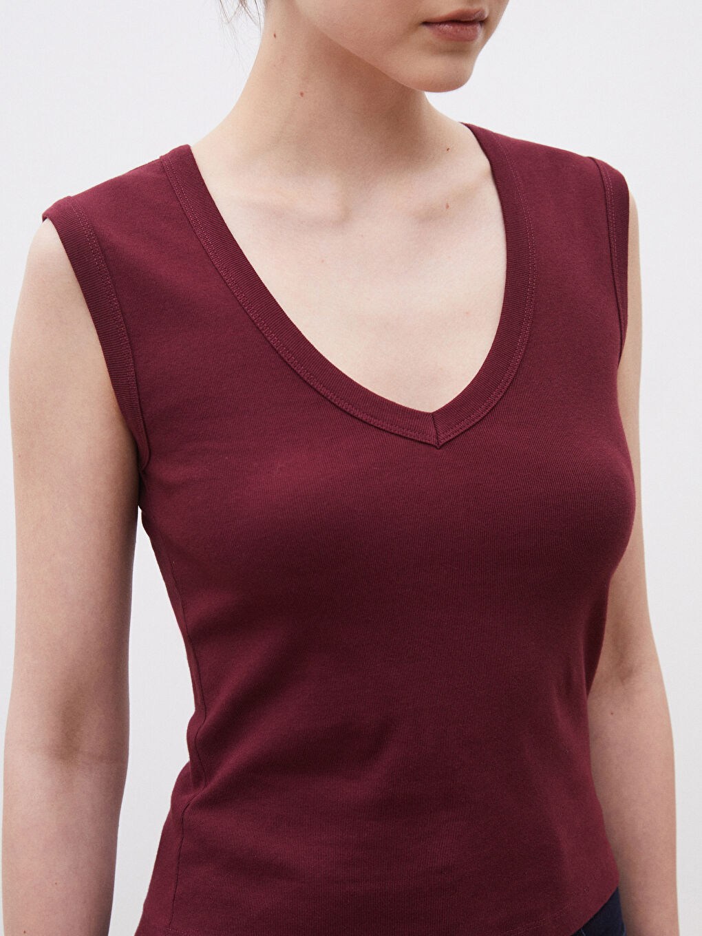V Neck Women's Tank Top -S5OD03Z8-CZF