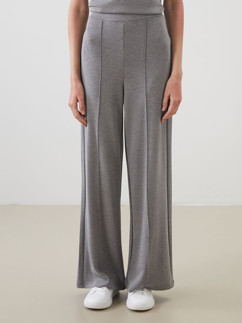 LCW Modest Women's Sweatpants with Elasticated Waist and Modal Blend -S5OD78Z8-CT3