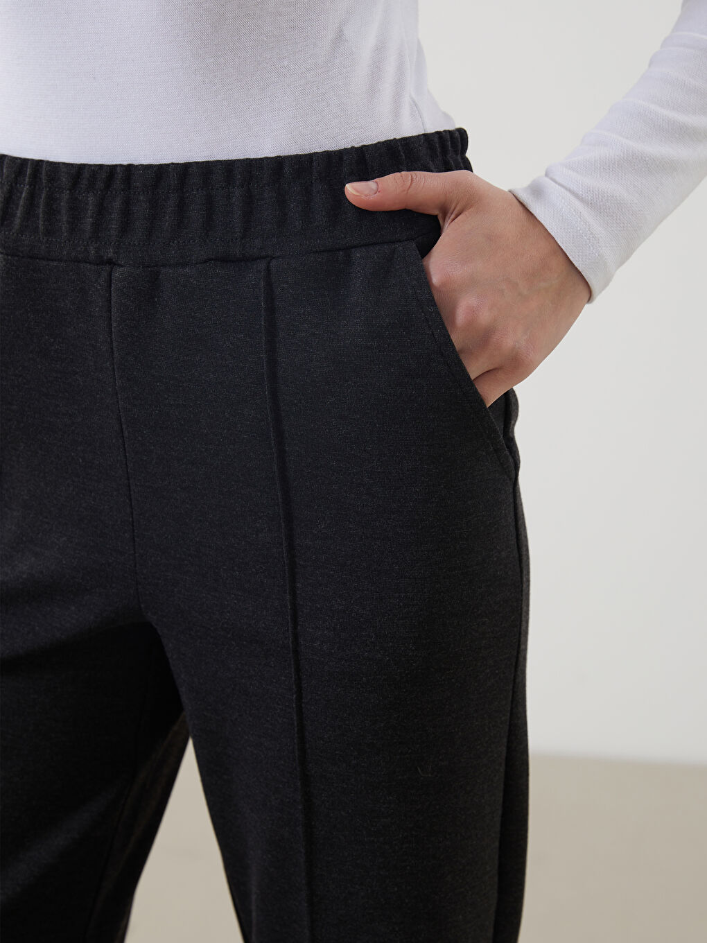 پانتۆڵی ئارەقە خه‌ڵوزی ئافرەت -S5OD79Z8-HEF