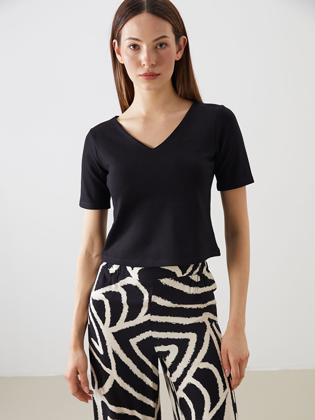 Siyah V Yaka Bodycon Bluz