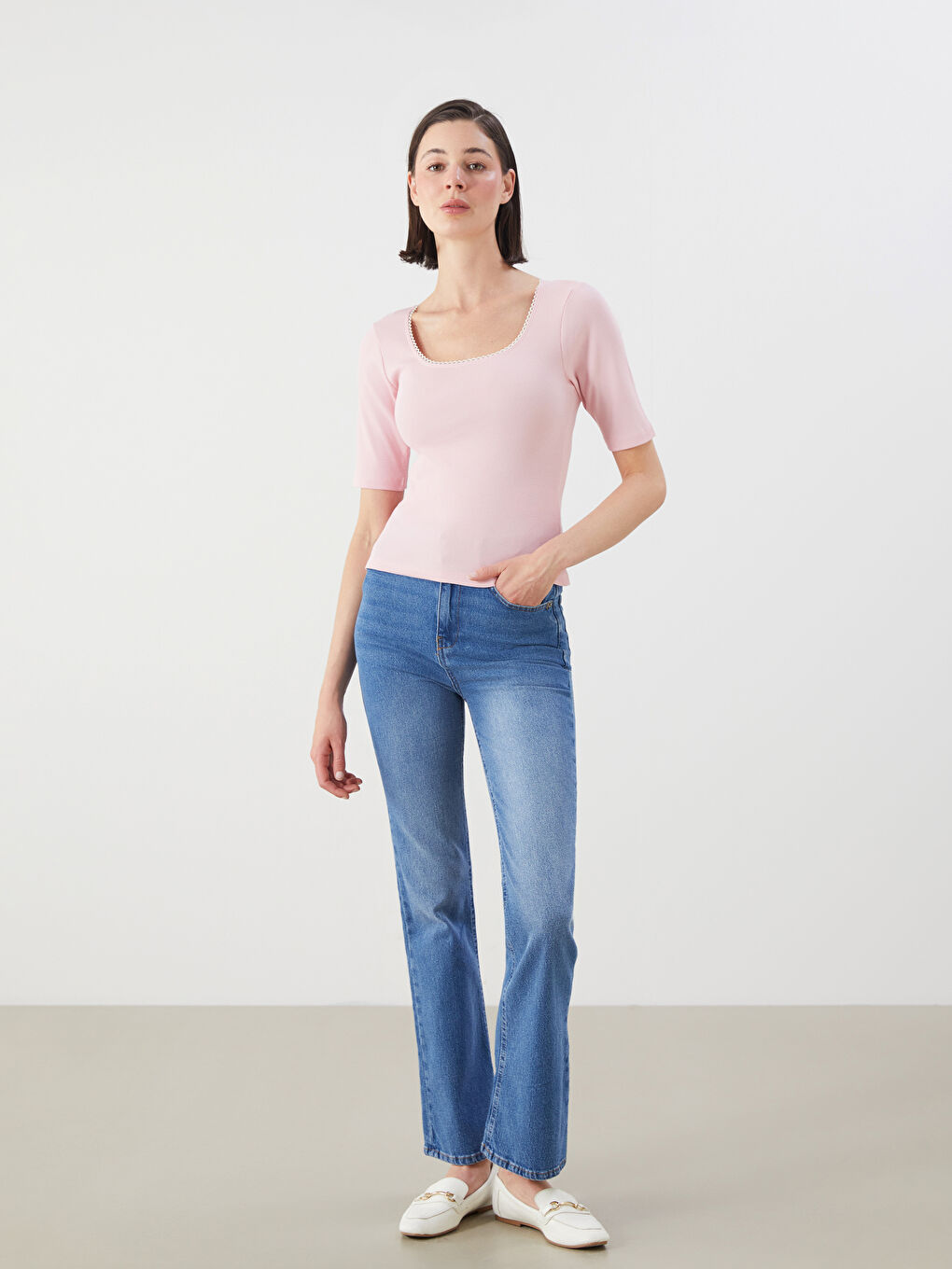 یاخەی U بۆ ژنان بەدی-1