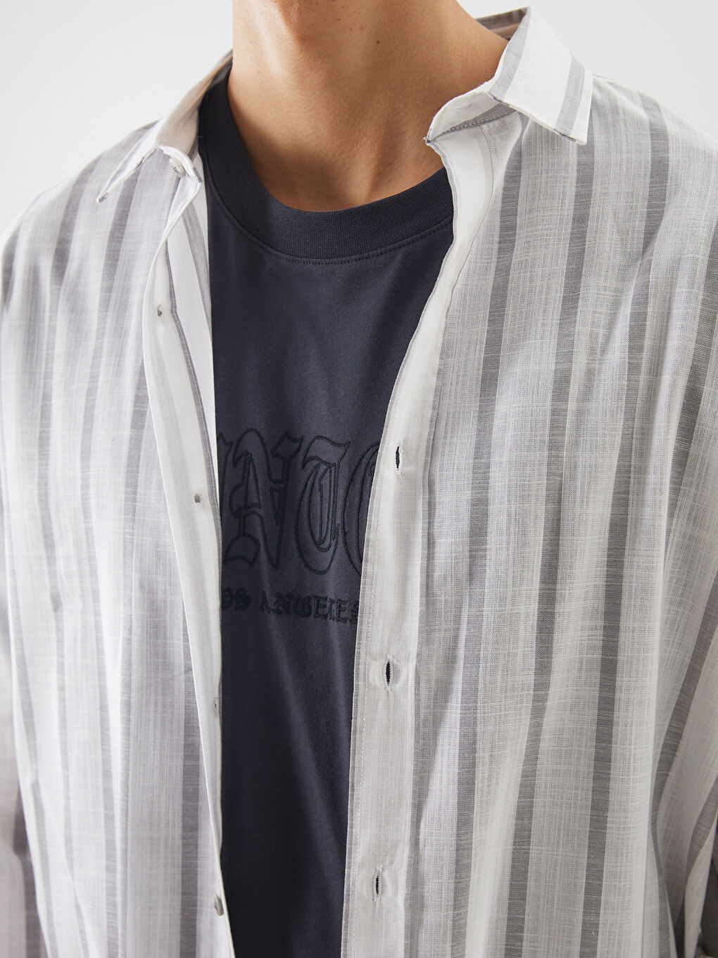 Gri Regular Fit Uzun Kollu Keten Görünümlü Erkek Gömlek-2