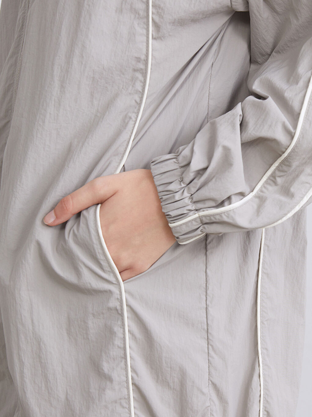 Kahverengi Dik Yaka Oversize Kadın Yağmurluk-2