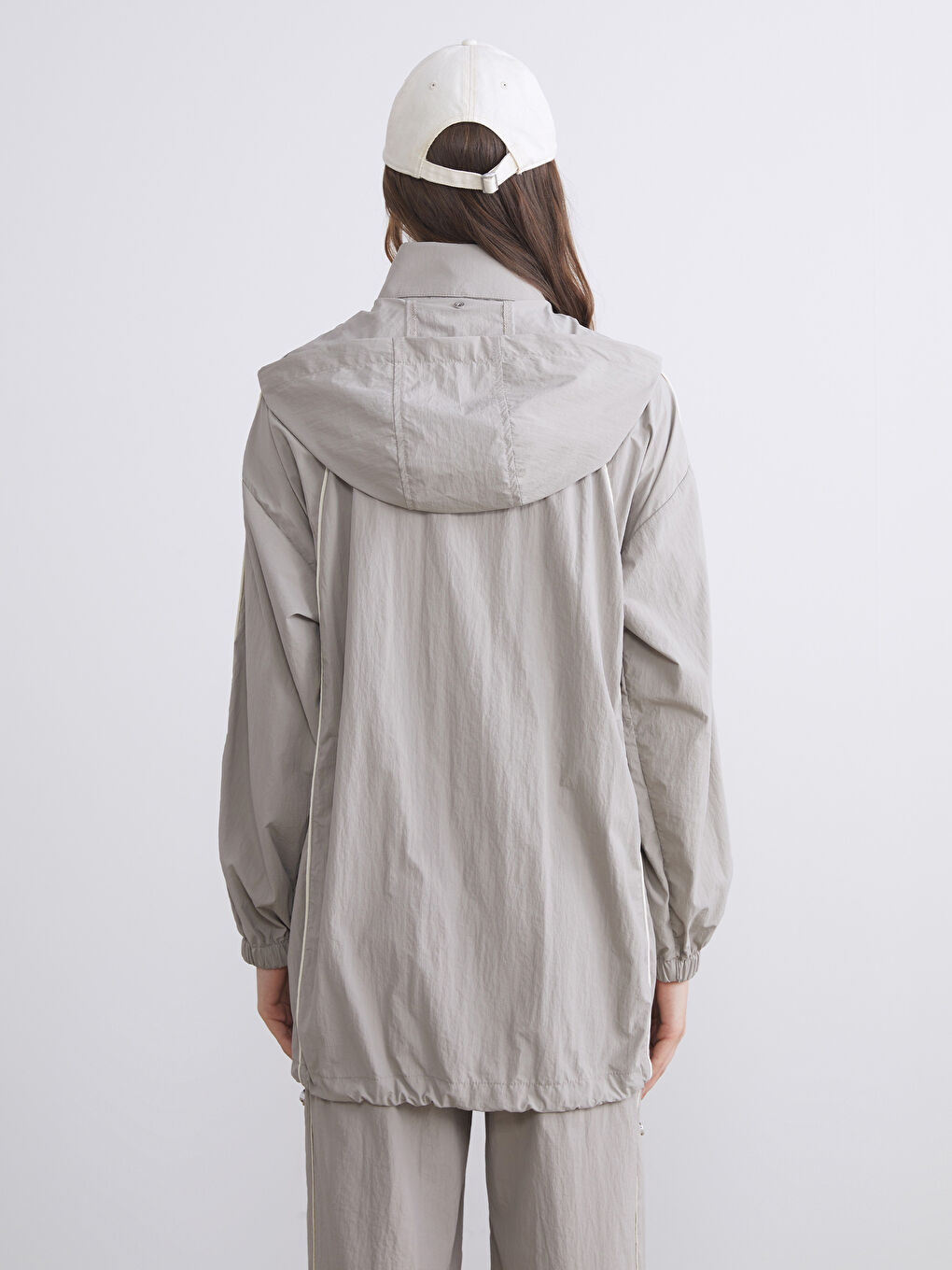 Kahverengi Dik Yaka Oversize Kadın Yağmurluk-4