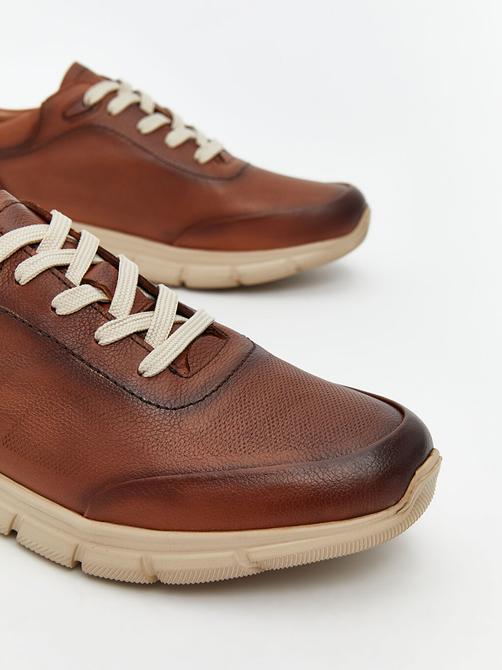 Kahverengi Deri Görünümlü Erkek Spor Ayakkabı-2