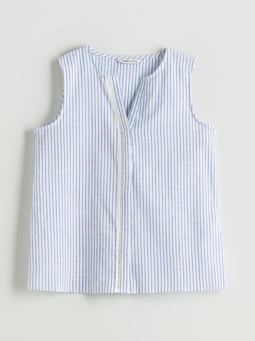 LCWAIKIKI Classic Notch Neck Striped Blouse -S5OH45Z8-LFC