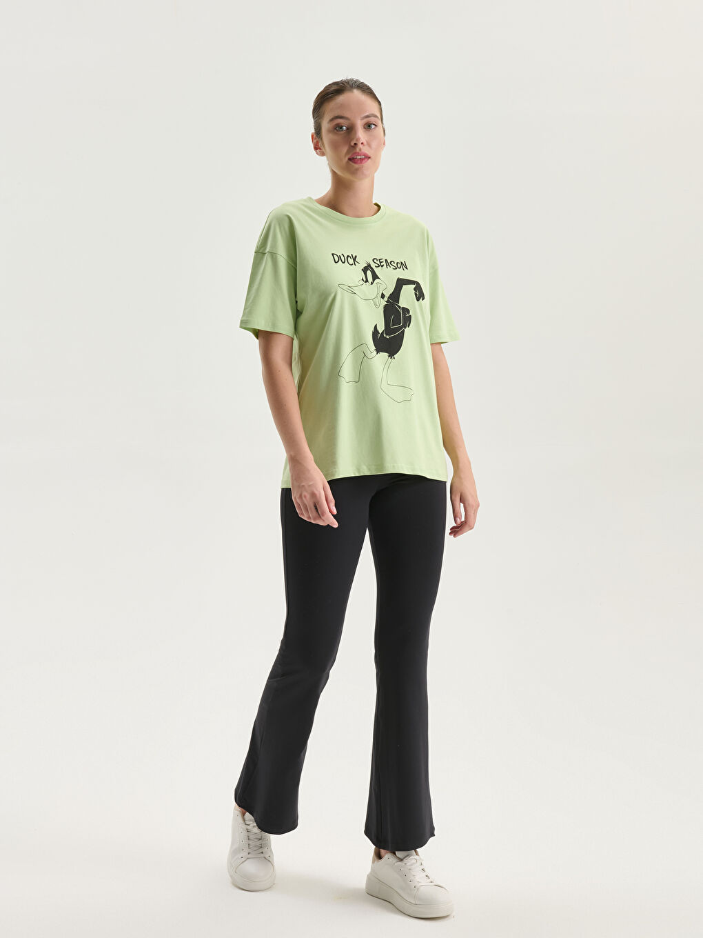 T-shirt pour Femmes à Col Rond Imprimé Daffy Duck-1